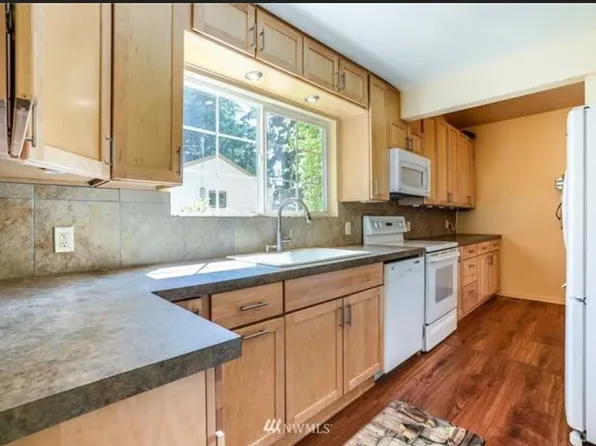 15261 Dayton Ave N #1, Seattle, WA 98133