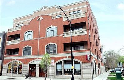 1st image of 852 N Damen Ave #2s