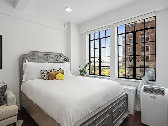 3rd image of 45 Tudor City Pl APT 219