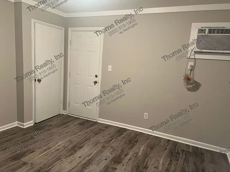 310 Myrtle Ave — Photo 9