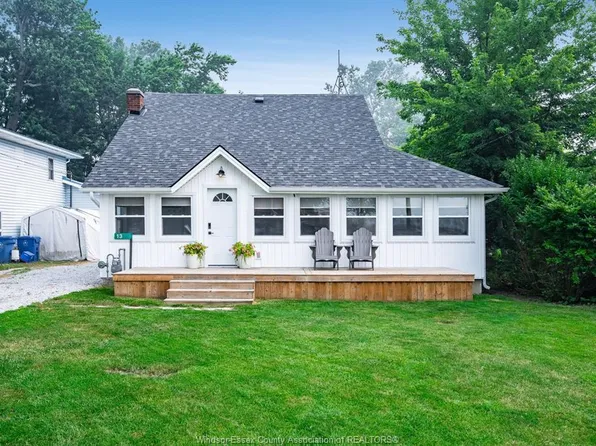 13 Beach Blvd, Leamington, ON N0P 2P0