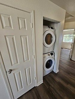 3rd image of 1640 Wendy Ln #4