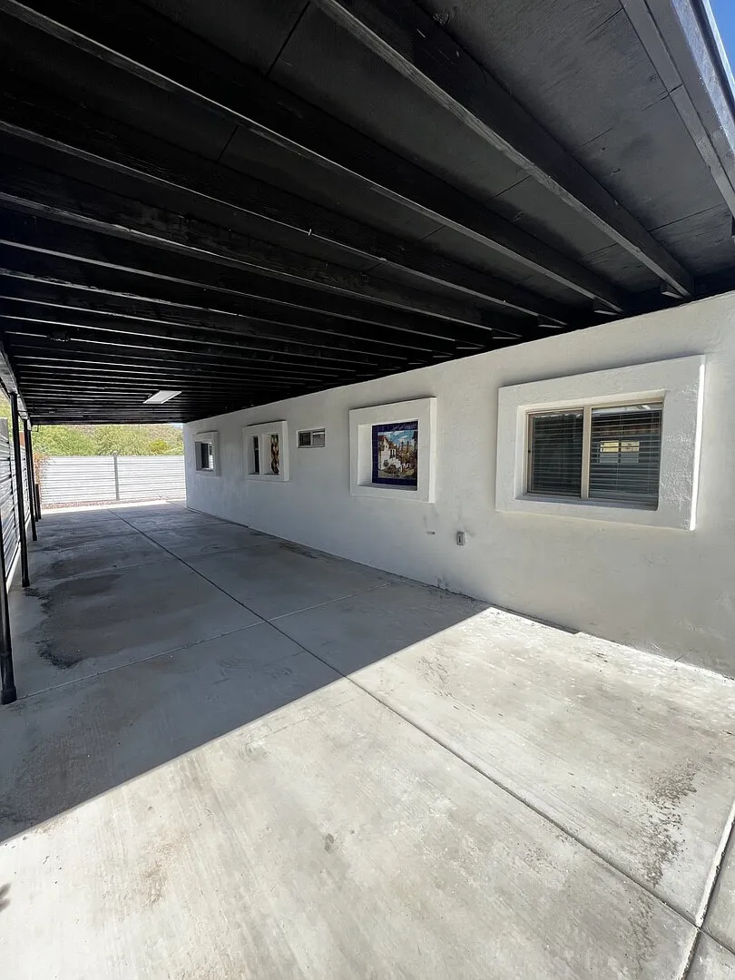 Kroeger Lane — Photo 3