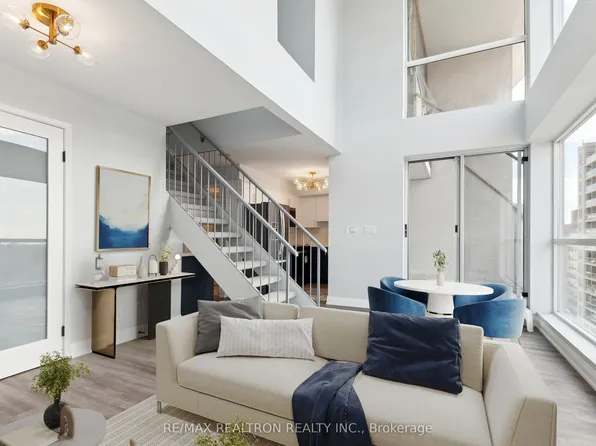 18 Merton St #906, Toronto, ON M4S 3G9