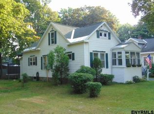 5 York Rd, Glenville, NY 12302