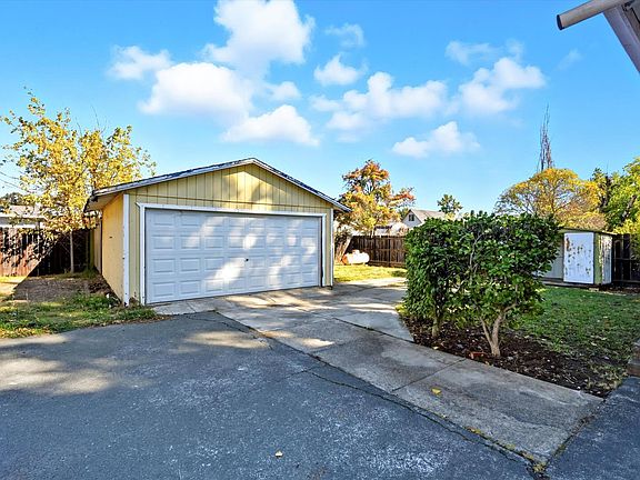 2nd image of 340 16th Street
