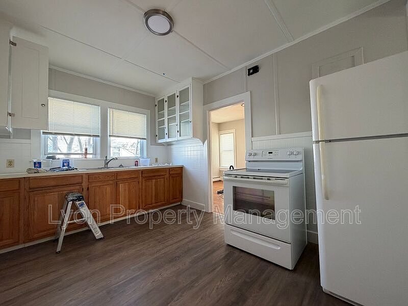 1st image of 5 Church St Floor 1