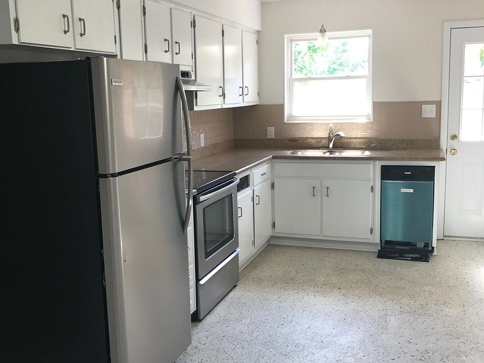 1st image of 123 Shirley Dr