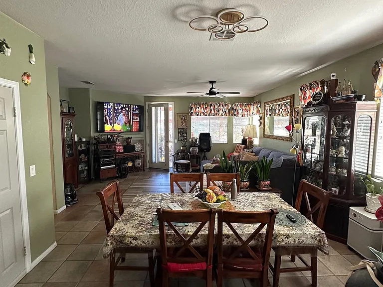 1524 Saran Ct — Photo 11