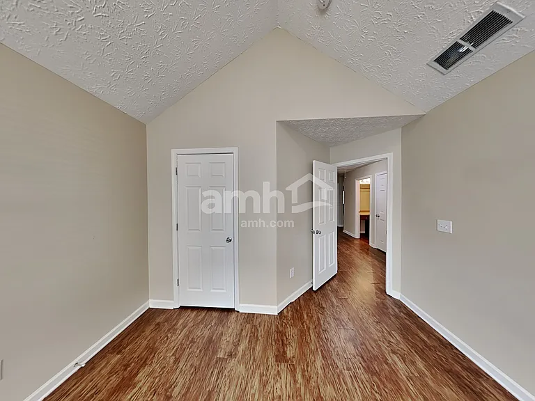 2166 Blueberry Ln — Photo 16