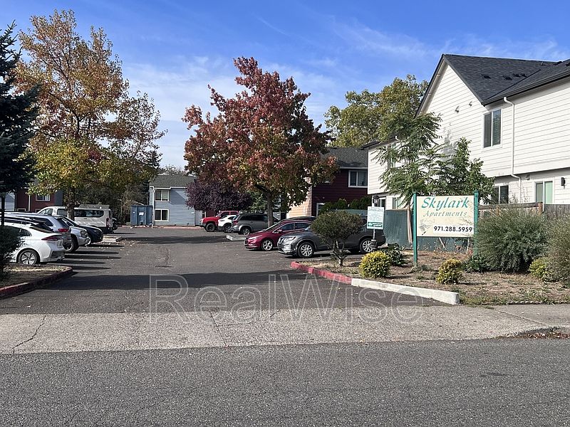 1st image of 2467 SE 135th Ave
