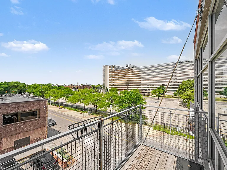 55 W Canfield St #302 — Photo 12