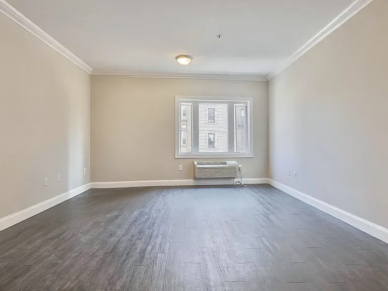 3611 Park Ave #303 — Photo 11