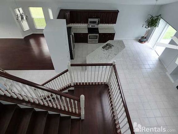 4th image of 2327 Wickdale Ct