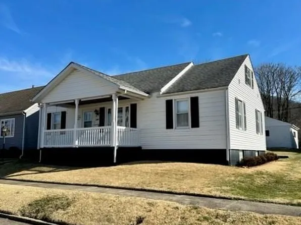 724 Lincoln Street, McMechen, WV 26040