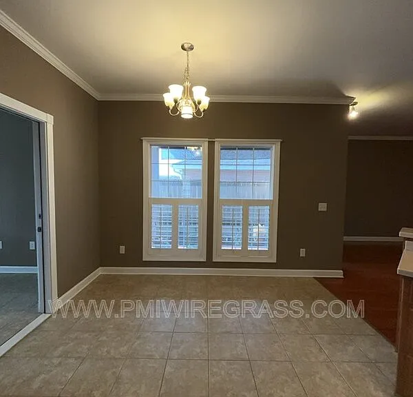 249 Windsor Garden Dr — Photo 16
