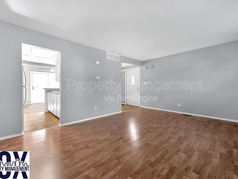 3071 Rotunda Ct S — Photo 8
