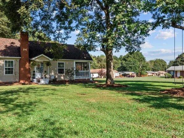 555 Palmer Rd, Rockwell, NC 28138