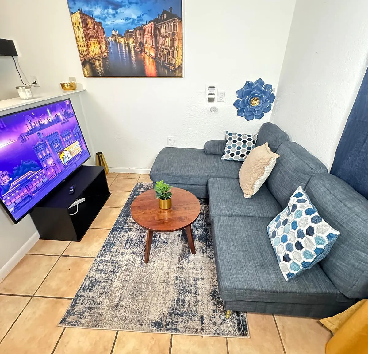 1 bed, 1.0 bath, 432 sqft, $1,800 — Photo 1
