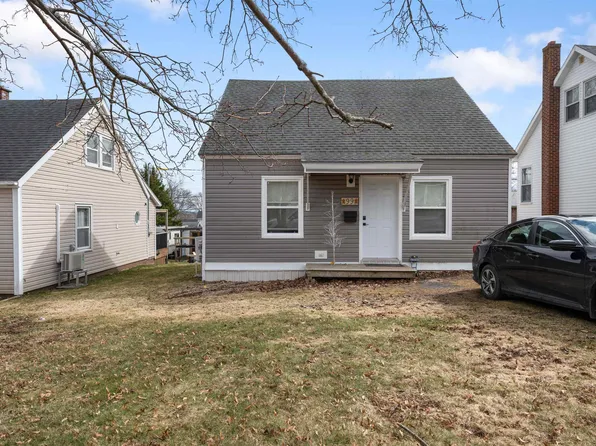 99 Poplar St, Pictou, NS B0K 1X0