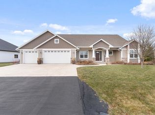 1473 Addie Pkwy, Oshkosh, WI 54904