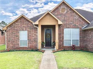 103 Pinnacle Dr, Youngsville, LA 70592