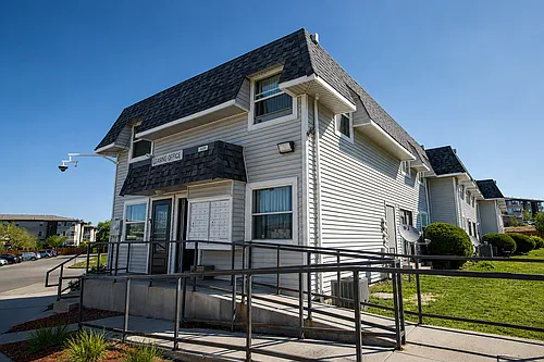 Montview Heights Photo 1