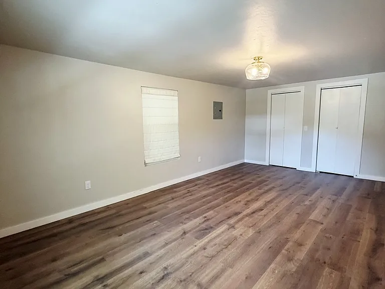 10 Hurford Ave — Photo 10