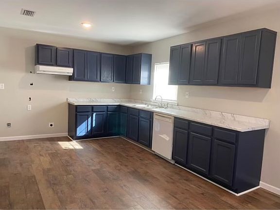 3rd image of 705 Raines Dr