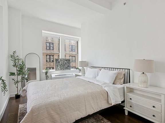 5th image of 116 John St #20001