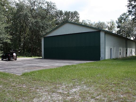 5th image of 559 SW Brothers Ln