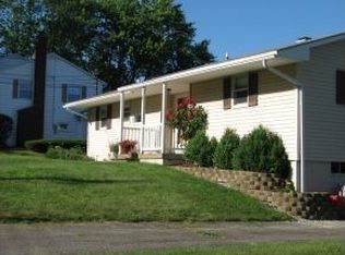 20 Dover Dr, Endicott, NY
