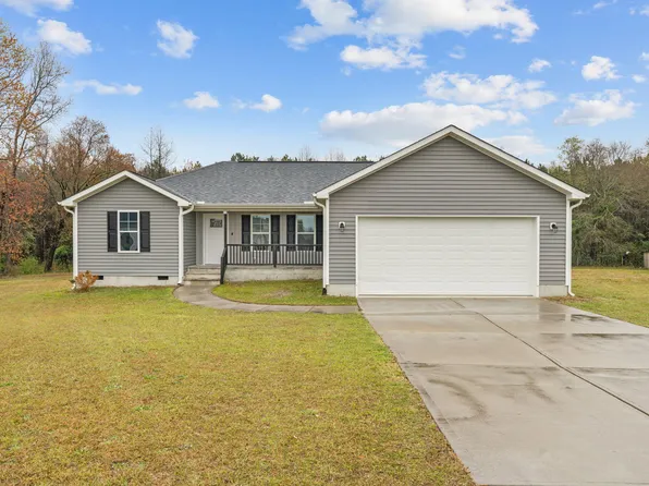 170 Starlight Dr, Lillington, NC 27546