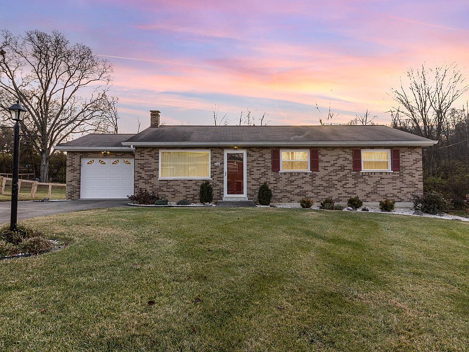 1st image of 715 Carol Dr