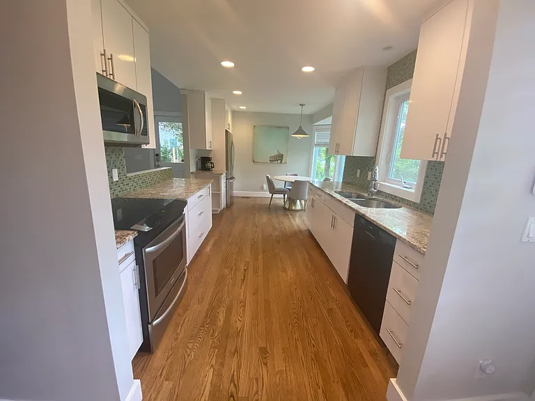 19 W End Ave — Photo 12