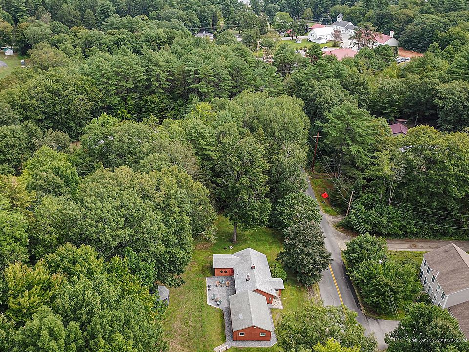 2nd image of 39 Lambs Mill Rd