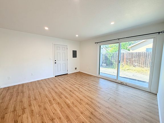 5th image of 205 B St #B