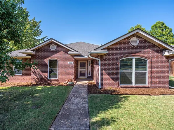 1117 Pruett Dr, Edmond, OK 73003