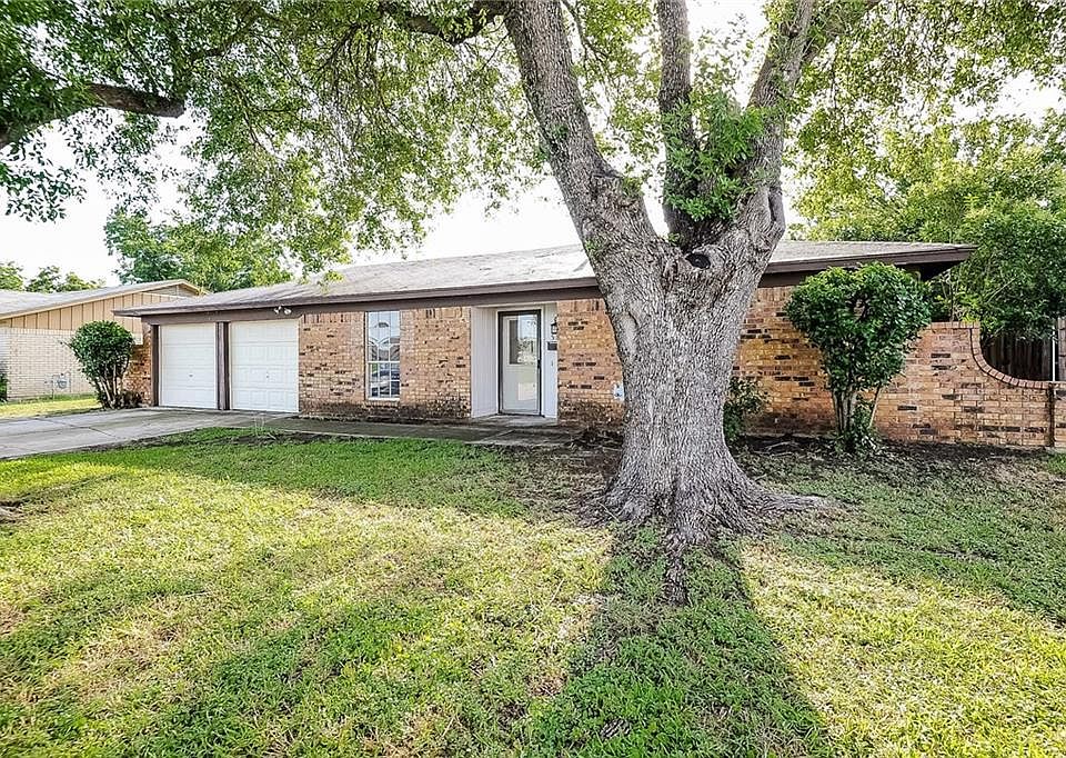 1st image of 5112 Holiday Ln