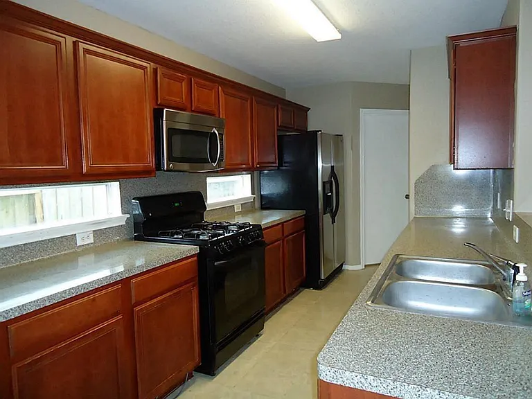 11047 Knobbley Oak Ct — Photo 19