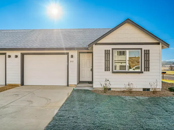 895 SE Starview Ave SE, Madras, OR 97741