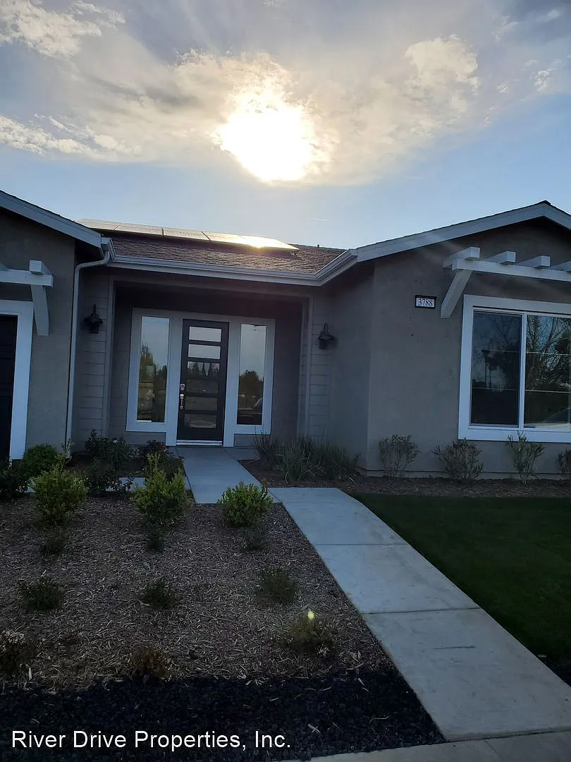 3788 Whitewater Way photo 1
