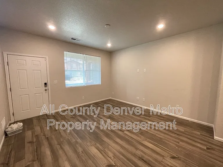 6089 N Liverpool St — Photo 18