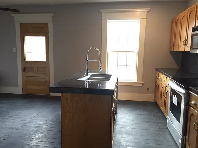211 Paisley St #A — Photo 23
