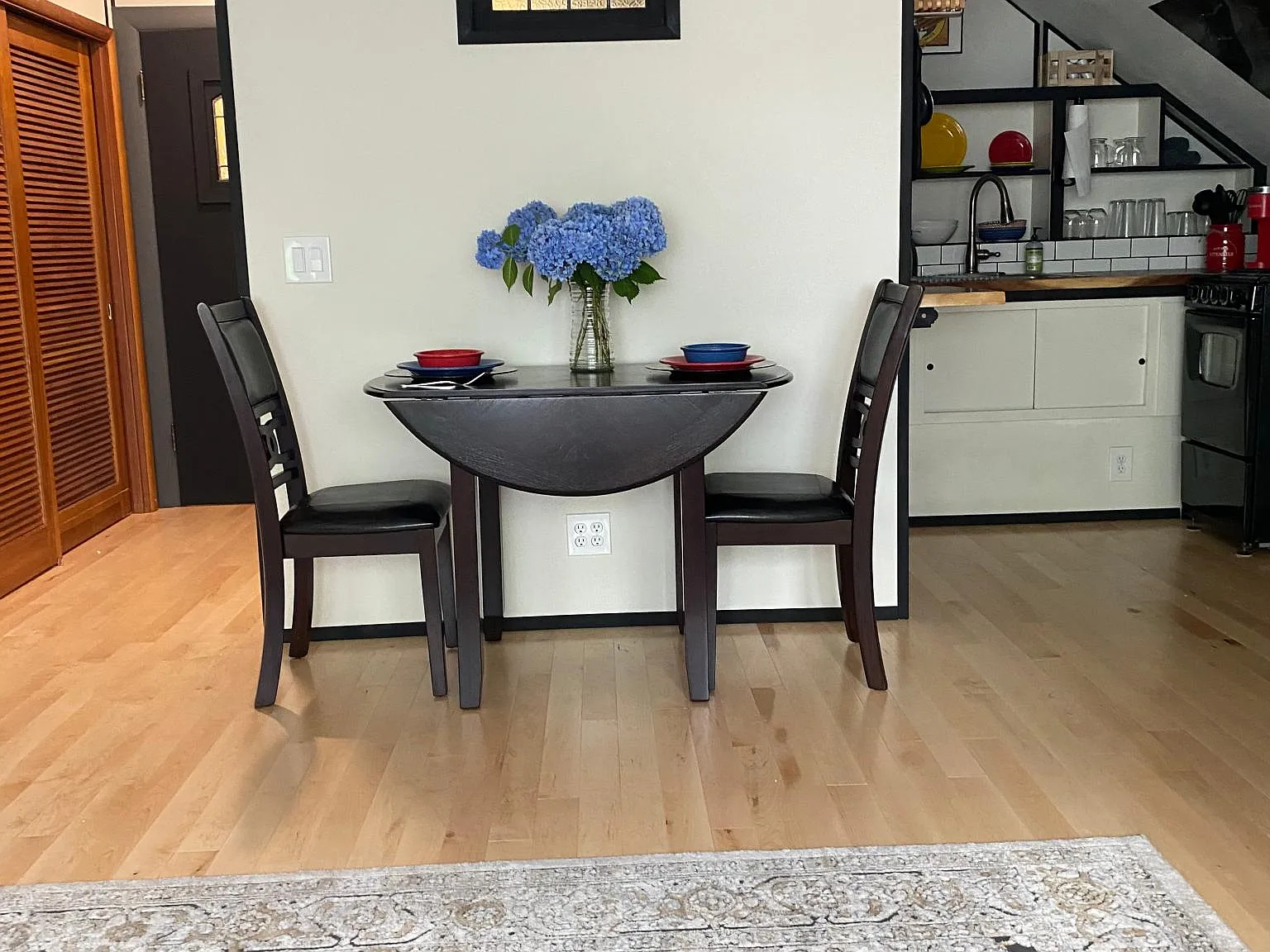 2711 NW Johnson Ave — Photo 4