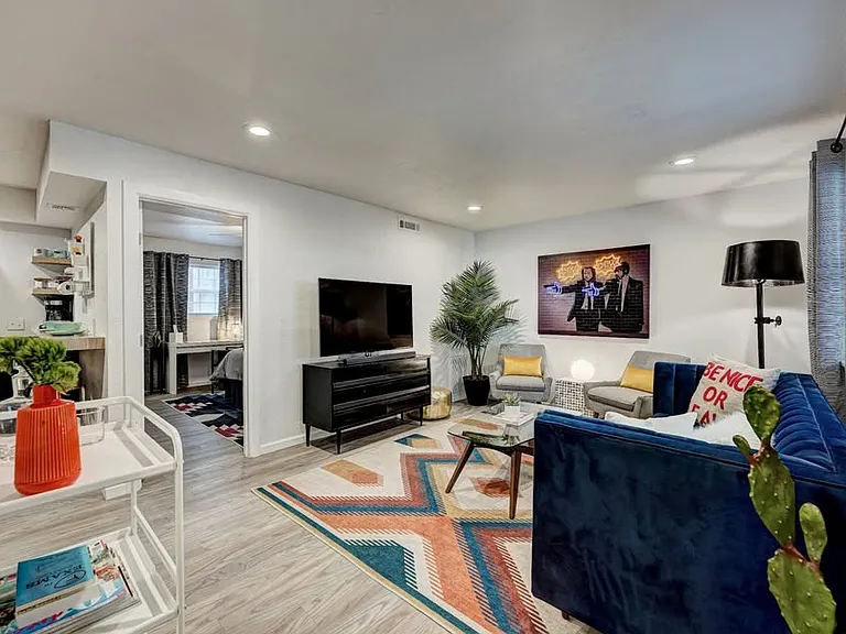 511 NW 29th St #3 — Photo 7