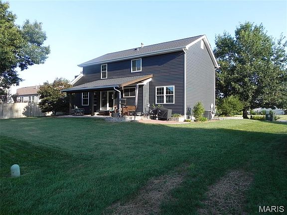 3rd image of 4 Tinsmith Ct