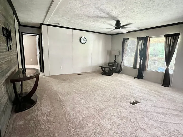 19310 Gourdon Ln — Photo 10