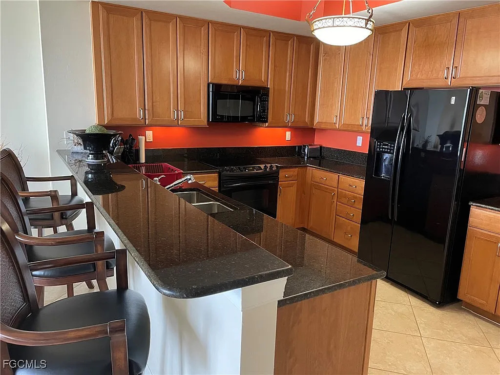2 bed, 2.0 bath, 1786 sqft, $5,500 — Photo 4