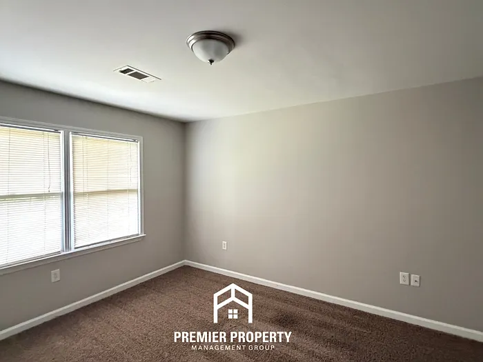 7118 Roundstone Dr — Photo 14